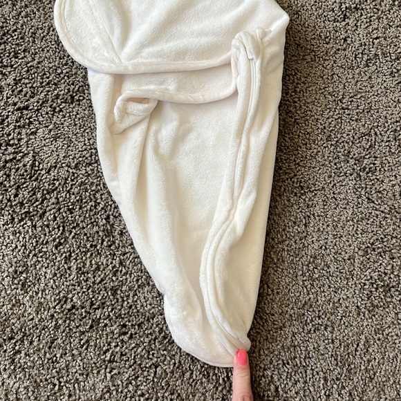 aden + anais  essentials swaddles - Picture 5 of 7